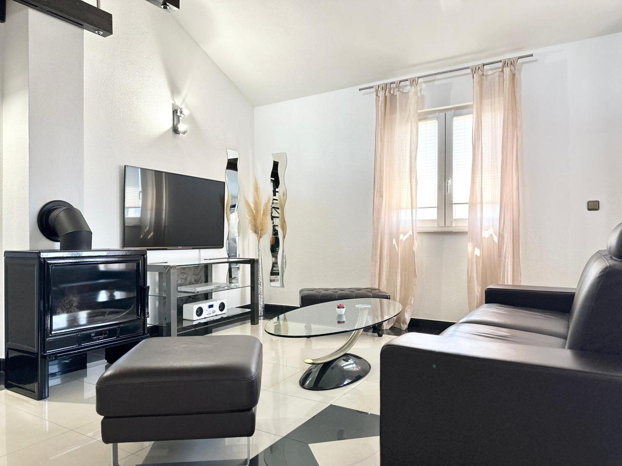 Villa Andrijana - Exclusively Yours - Family Getaway With Private Pool Kastela Exterior photo